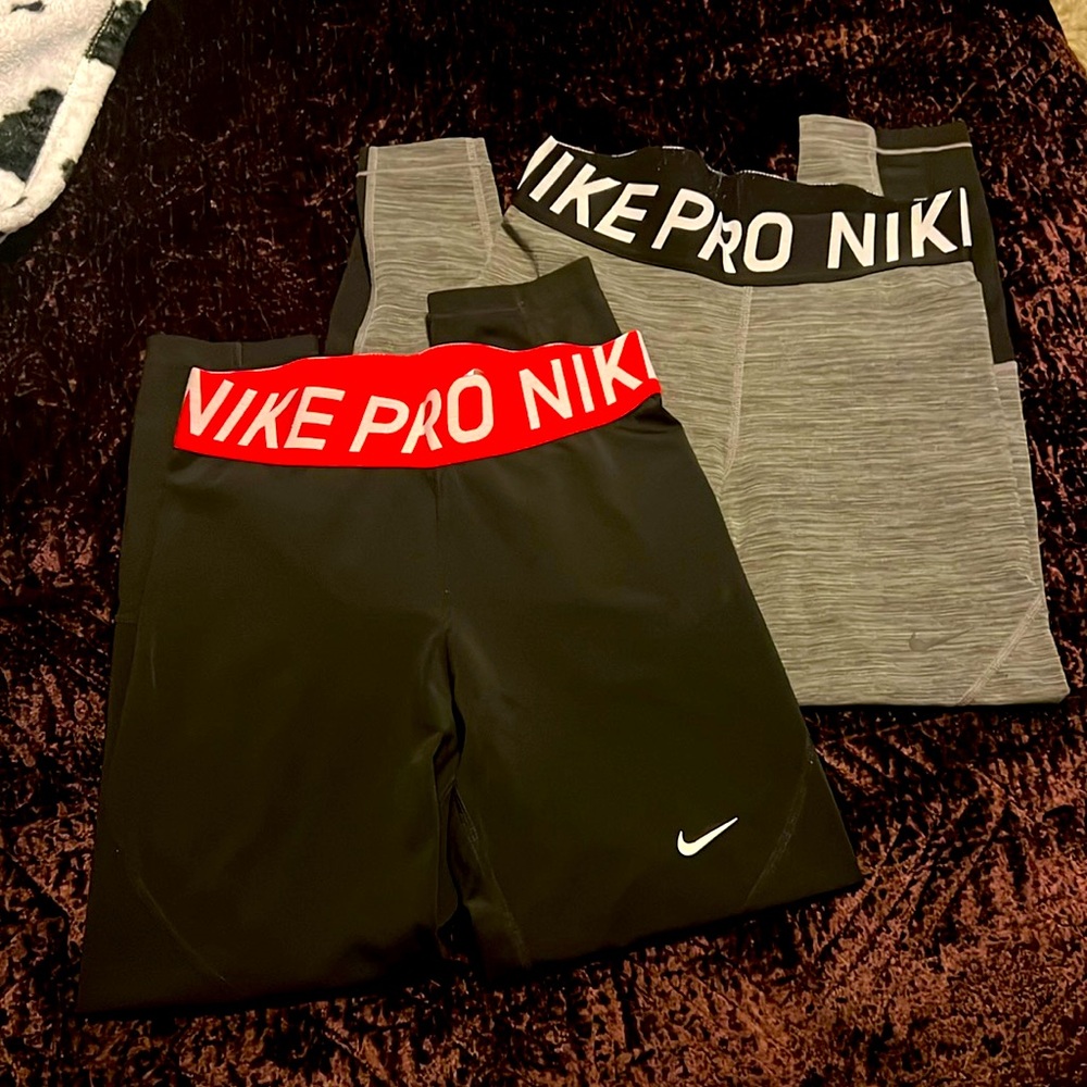 Two Nike pro capri leggings